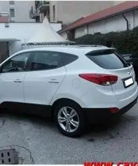 HYUNDAI iX35 2.0 CRDi 184CV High 4WD Style HYUNDAI iX35 2.0 CRDi 184CV High 4WD Style