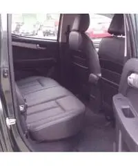 ISUZU D-Max ISUZU DMAX 2.5 Crew Cab Quasar A/T 4WD ISUZU D-Max ISUZU DMAX 2.5 Crew Cab Quasar A/T 4WD