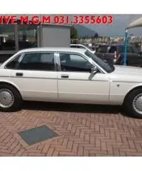 JAGUAR Daimler 4.0 cat automatic