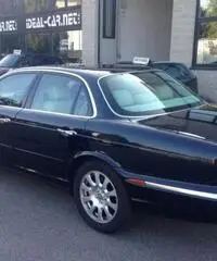 JAGUAR XJ6 3.0 V6 JAGUAR XJ6 3.0 V6