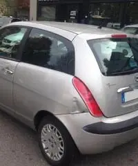 LANCIA Ypsilon 1.2 16V Platino LANCIA Ypsilon 1.2 16V Platino