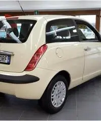 LANCIA Ypsilon 1.2  2004