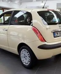 LANCIA Ypsilon 1.2  2004