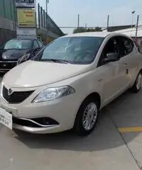 Lancia Ypsilon 1.2 69 CV 5 porte Gold X NEOPATENTATI Lancia Ypsilon 1.2 69 CV 5 porte Gold X NEOPATENTATI