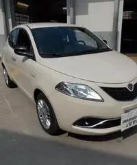 Lancia Ypsilon 1.2 69 CV 5 porte Gold X NEOPATENTATI Lancia Ypsilon 1.2 69 CV 5 porte Gold X NEOPATENTATI