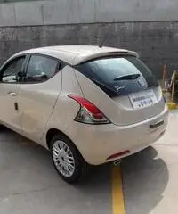 Lancia Ypsilon 1.2 69 CV 5 porte Gold X NEOPATENTATI Lancia Ypsilon 1.2 69 CV 5 porte Gold X NEOPATENTATI