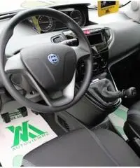 LANCIA Ypsilon 1.2 69 CV 5 porte Silver LANCIA Ypsilon 1.2 69 CV 5 porte Silver