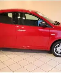 LANCIA Ypsilon 1.2 69 CV 5 porte LANCIA Ypsilon 1.2 69 CV 5 porte