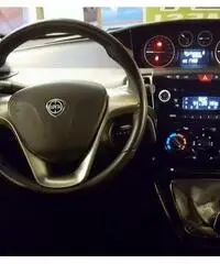 LANCIA Ypsilon 1.2 69 CV 5 porte Gold