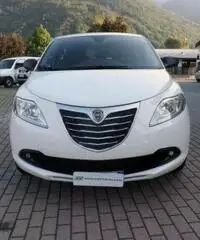 LANCIA Ypsilon 1.2 69 CV 5 porte Silver