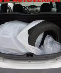 LANCIA Ypsilon 1.2 Oro LANCIA Ypsilon 1.2 Oro