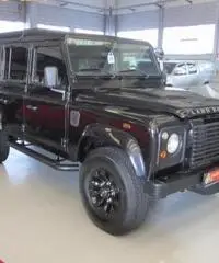 LAND ROVER Defender 110 2.4 TD4 Station Wagon S