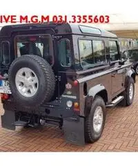 LAND ROVER Defender 90 2.4 TD4 Station Wagon SE