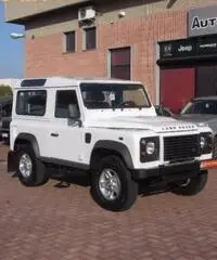 LAND ROVER Defender 90 2.4 TD4 Station Wagon S LAND ROVER Defender 90 2.4 TD4 Station Wagon S