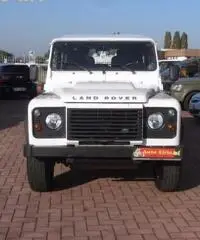 LAND ROVER Defender 90 2.4 TD4 Station Wagon S LAND ROVER Defender 90 2.4 TD4 Station Wagon S