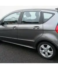 MERCEDES-BENZ A 160 Avantgarde