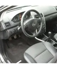 MERCEDES-BENZ A 160 Avantgarde