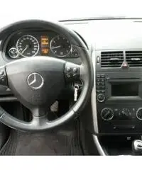 MERCEDES-BENZ A 160 Avantgarde