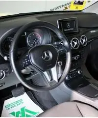 MERCEDES-BENZ B 180 CDI Automatic Executive MERCEDES-BENZ B 180 CDI Automatic Executive