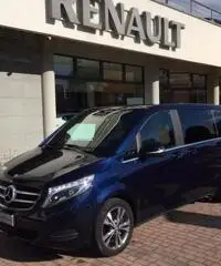 MERCEDES-BENZ V 250 CDI BlueTEC Autom Premium Long IVA ESPOSTA MERCEDES-BENZ V 250 CDI BlueTEC Autom Premium Long IVA ESPOSTA