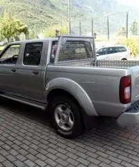 NISSAN Pick Up Pick-up 2.5 TD 4 porte Double Cab NAVARA NISSAN Pick Up Pick-up 2.5 TD 4 porte Double Cab NAVARA