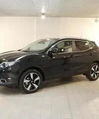 NISSAN Qashqai 1.5 dCi 360 TETTO PANORAMICO NISSAN Qashqai 1.5 dCi 360 TETTO PANORAMICO
