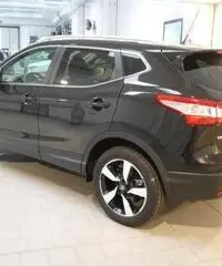 NISSAN Qashqai 1.5 dCi 360 TETTO PANORAMICO NISSAN Qashqai 1.5 dCi 360 TETTO PANORAMICO
