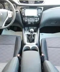 NISSAN Qashqai 1.5 dCi 360 TETTO PANORAMICO NISSAN Qashqai 1.5 dCi 360 TETTO PANORAMICO