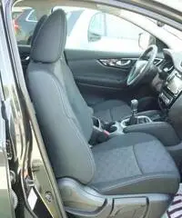 NISSAN Qashqai 1.5 dCi 360 TETTO PANORAMICO NISSAN Qashqai 1.5 dCi 360 TETTO PANORAMICO