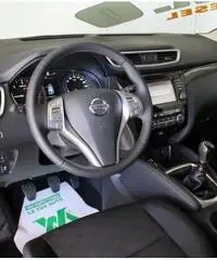NISSAN Qashqai 1.5 dCi N-Connecta Navi Safety NISSAN Qashqai 1.5 dCi N-Connecta Navi Safety