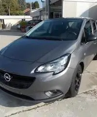 Opel Corsa 1.2 5 porte b-Color