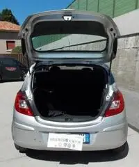 Opel Corsa 1.2 5 porte Cosmo  X NEOPATENTATI
