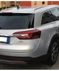 Opel Insignia ST 2.0CDTi COUNTRY Autom 163CV NAVI CerchiDIAM18' Opel Insignia ST 2.0CDTi COUNTRY Autom 163CV NAVI CerchiDIAM18'