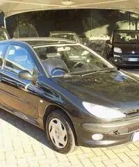 Peugeot 206 1.1 3p. XR