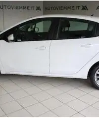 PEUGEOT 208 PureTech 82 5 porte Active PEUGEOT 208 PureTech 82 5 porte Active