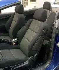 Peugeot 307 2.0 16V CABRIO con SENSORI DI PARCHEGGIO POST. Peugeot 307 2.0 16V CABRIO con SENSORI DI PARCHEGGIO POST.