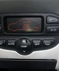 Peugeot 307 2.0 16V CABRIO con SENSORI DI PARCHEGGIO POST. Peugeot 307 2.0 16V CABRIO con SENSORI DI PARCHEGGIO POST.