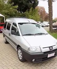 Peugeot Expert Expert 2.0 HDi/94 cat PC Combi 8posti Peugeot Expert Expert 2.0 HDi/94 cat PC Combi 8posti