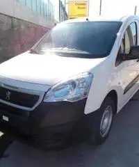 Peugeot Partner BlueHDi 100 L2 Furgone Comfort Peugeot Partner BlueHDi 100 L2 Furgone Comfort