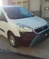 Peugeot Partner BlueHDi 100 L2 Furgone Comfort Peugeot Partner BlueHDi 100 L2 Furgone Comfort