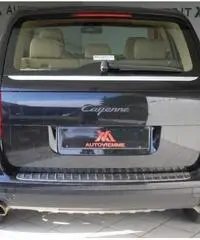 PORSCHE Cayenne 3.2 V6 A/T PORSCHE Cayenne 3.2 V6 A/T