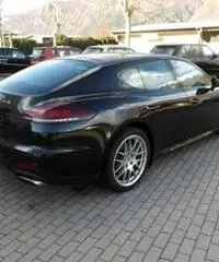 PORSCHE Panamera 3.0 Diesel PORSCHE Panamera 3.0 Diesel