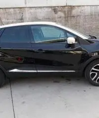 Renault Captur 1.5 dCi 8V 90 CV EDC Energy R-Link Renault Captur 1.5 dCi 8V 90 CV EDC Energy R-Link