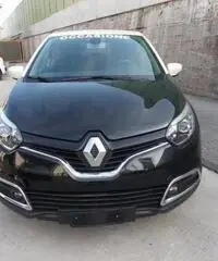 Renault Captur 1.5 dCi 8V 90 CV EDC Energy R-Link Renault Captur 1.5 dCi 8V 90 CV EDC Energy R-Link