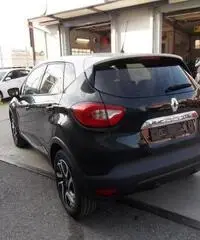 Renault Captur 1.5 dCi 8V 90 CV EDC Energy R-Link Renault Captur 1.5 dCi 8V 90 CV EDC Energy R-Link