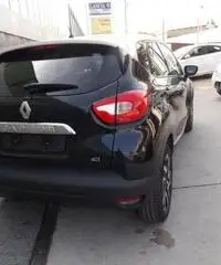 Renault Captur 1.5 dCi 8V 90 CV EDC Energy R-Link Renault Captur 1.5 dCi 8V 90 CV EDC Energy R-Link