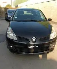 Renault Clio 1.2 16V 5 porte Le Iene  x NEOPATENTATI Renault Clio 1.2 16V 5 porte Le Iene  x NEOPATENTATI