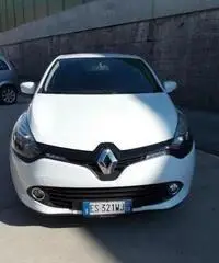Renault Clio 1.2 75CV 5 porte Live X NEOPATENTATI Renault Clio 1.2 75CV 5 porte Live X NEOPATENTATI