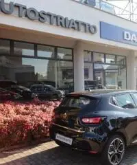 RENAULT Clio dCi 8V 90CV Start&Stop 5 porte Energy Intens RENAULT Clio dCi 8V 90CV Start&Stop 5 porte Energy Intens