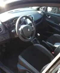 RENAULT Clio dCi 8V 90CV Start&Stop 5 porte Energy Intens RENAULT Clio dCi 8V 90CV Start&Stop 5 porte Energy Intens